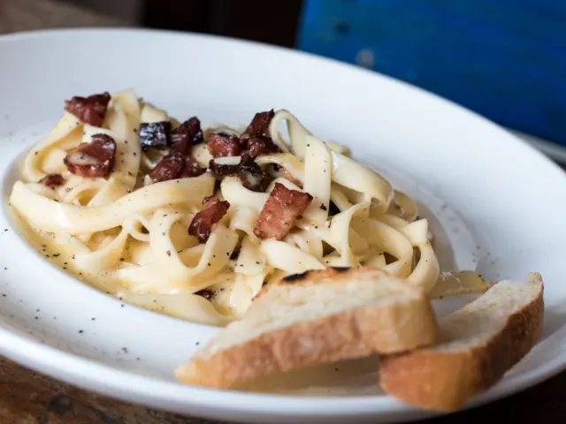 Creamy Pasta Without Heavy Cream: 7 Practical Substitutes That Taste Great