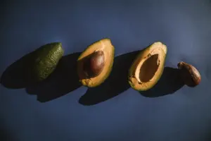 how long does it take an avocado to ripen