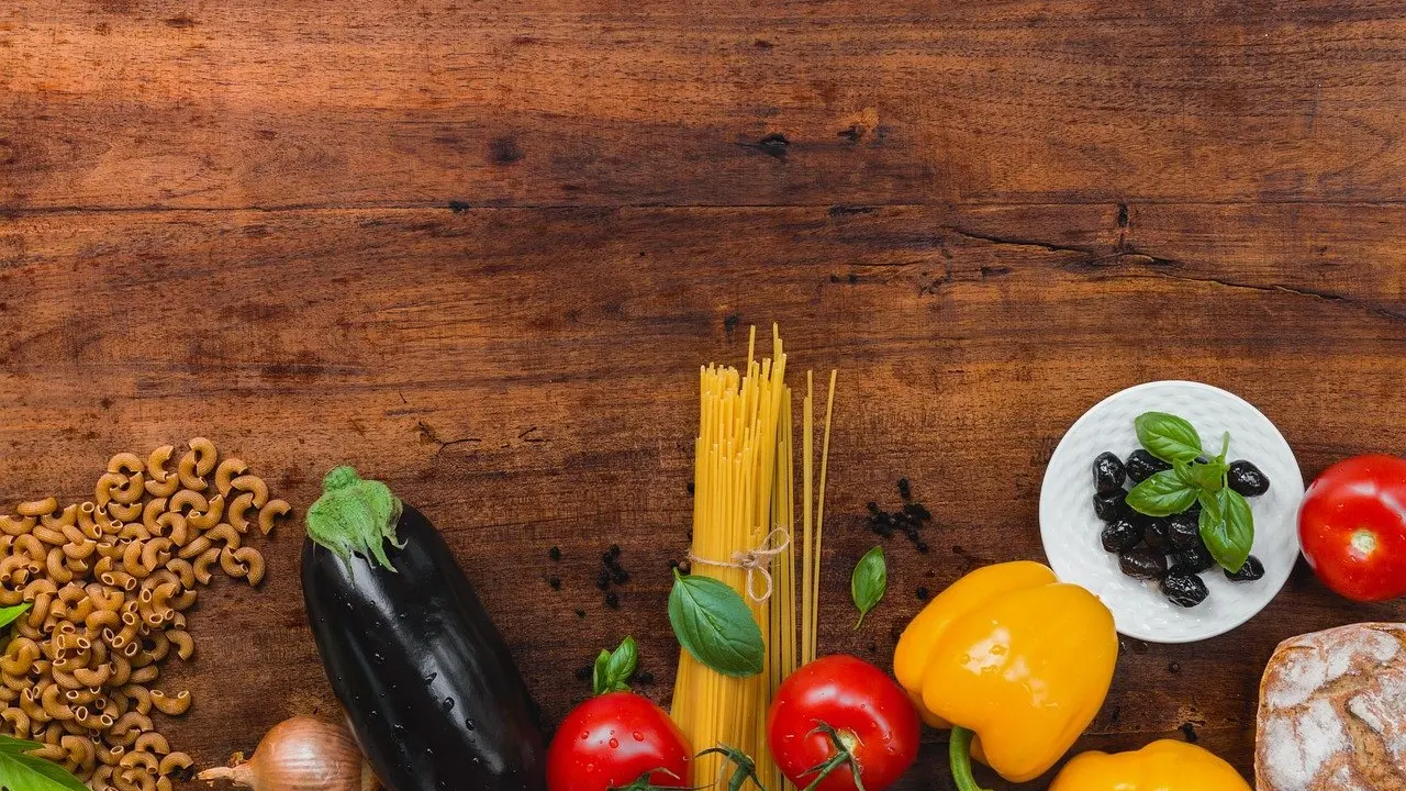 homemade spaghetti sauce recipe with fresh tomatoes